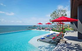 โนโวเทล มารีน่า ศรีราชา และเกาะสีชัง